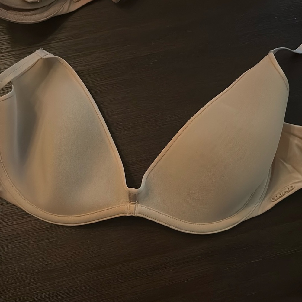 SKIMS weightless scoop bra! Brand new